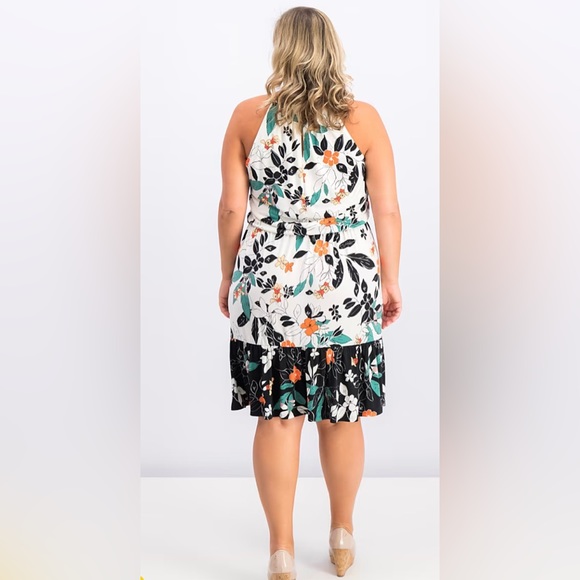 Floral Midi Dress in Black and White - Picture 3 of 15